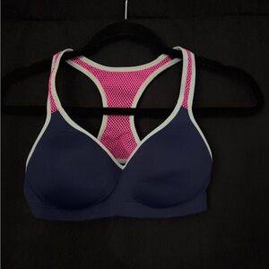 PINK Victoria’s Secret Sports Bra